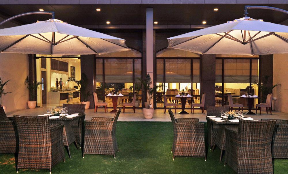 Hotel Haut Monde Gurgaon Exterior foto